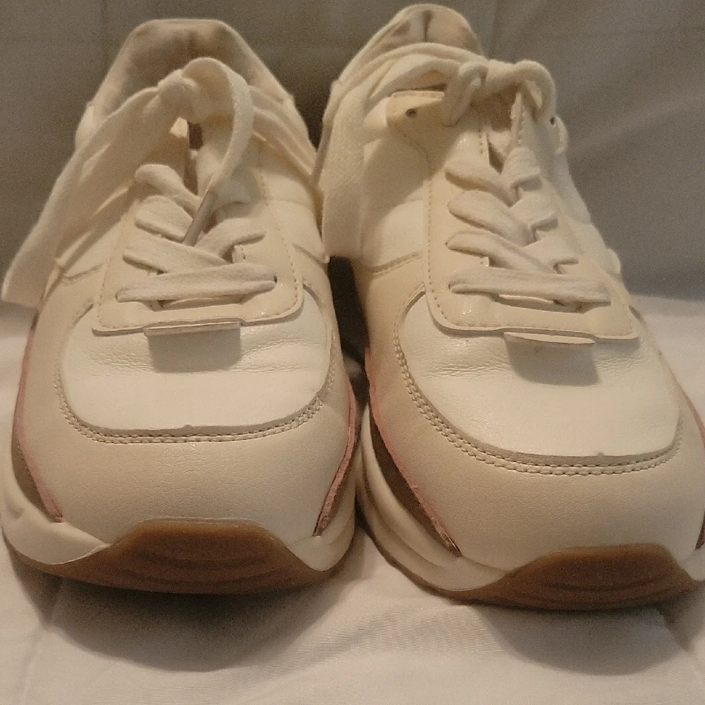 Cushionaire Beige Footwear - Picture 4 of 8